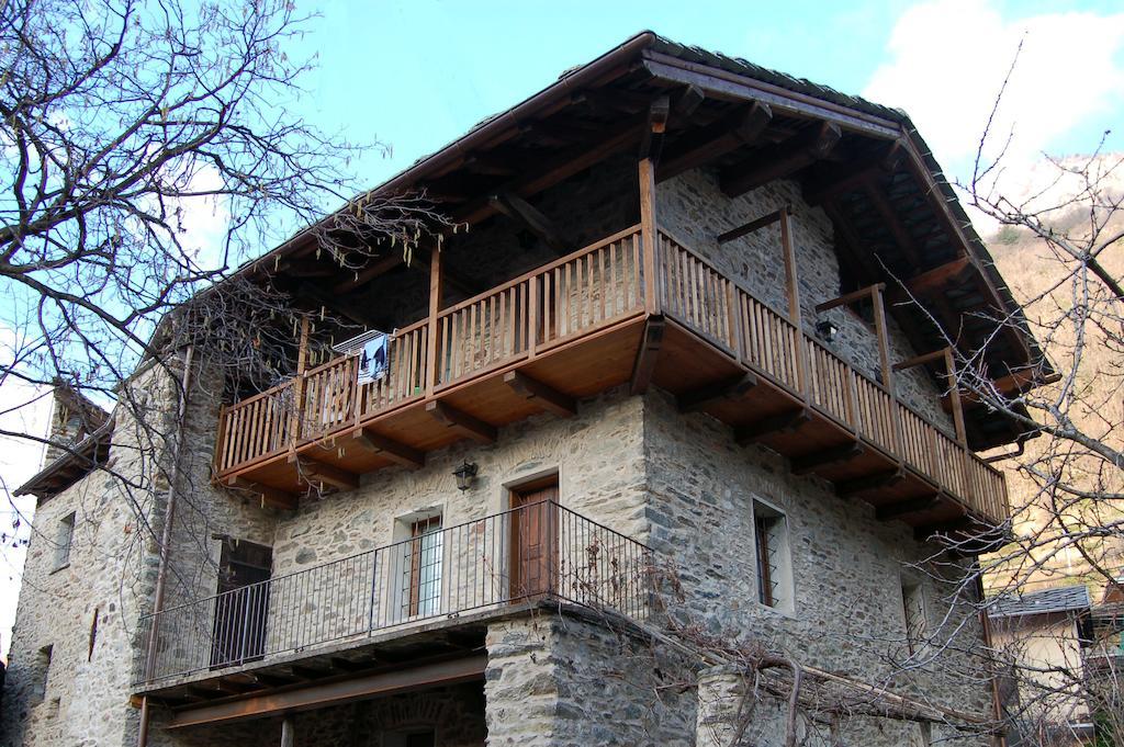 Il Nocciolo Bed and Breakfast Bard Buitenkant foto