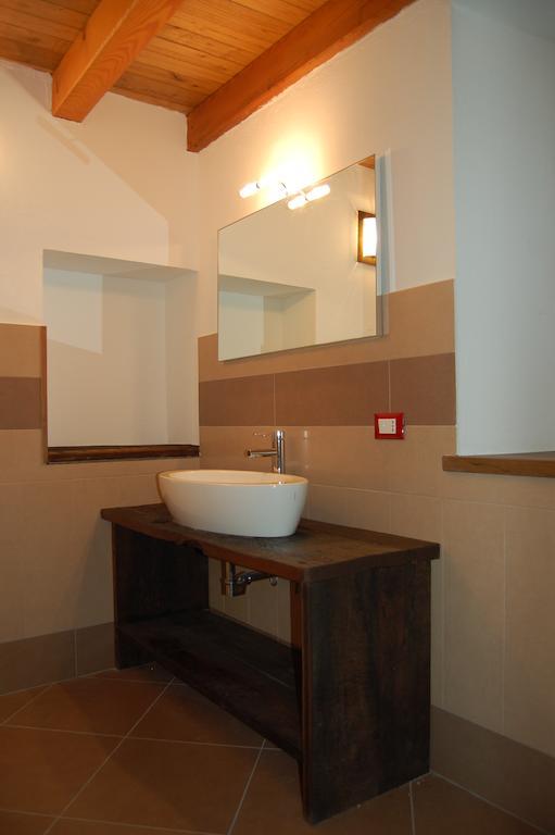 Il Nocciolo Bed and Breakfast Bard Buitenkant foto