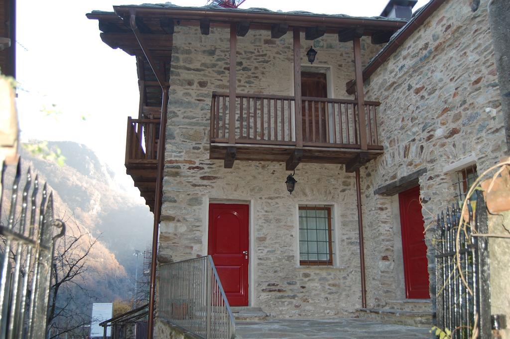 Il Nocciolo Bed and Breakfast Bard Buitenkant foto